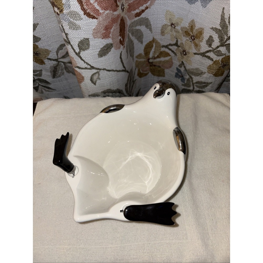Department 56 Ribbons & Ice Penguin Ceramic Appetizer Dip Bowl w/Two Spreaders